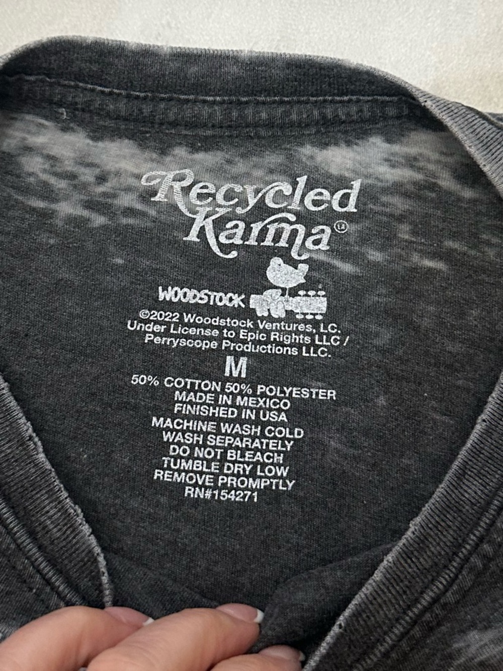 Recycled Karma Woodstock Peace Love & Music Burnout Tee Size Medium 38169 - Picture 6 of 10